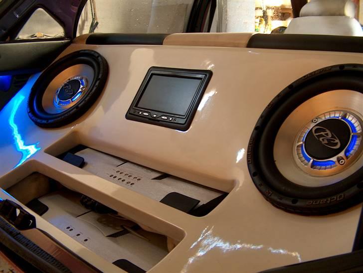 Peugeot 106 rallye - Raketten - JA TAK .. ja, det spiller lige så godt som det ser ud ;) billede 15