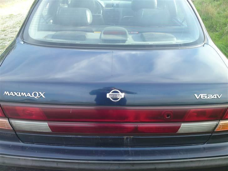 Nissan maxima QX billede 3