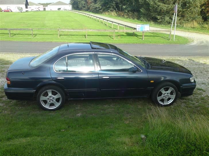 Nissan maxima QX billede 4