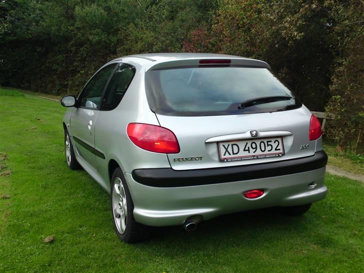 Peugeot 206 2,0 GTI SOLGT - den gang jeg fik den ! :) billede 3