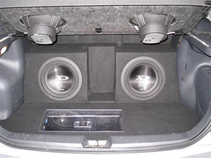 Mazda 323F sportive - Så fik jeg bygget nyt anlæg i bilen igen. Hader de spassere der ikke kan lade lortet være billede 20