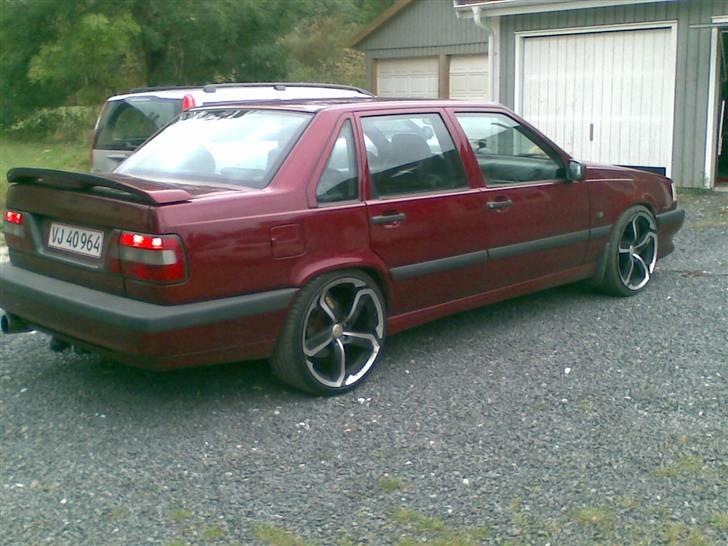 Volvo 850 T5 solgt - så kom der 19" på bilen men de var desvære for brede 8.5" og det er lige lidt mere ind den kunne lide med minder den for rullet skærmne billede 15