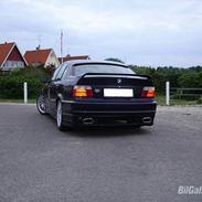 BMW E-36 325i