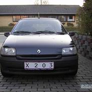 Renault Clio..(SOLGT)