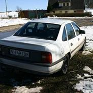 Opel Vectra A 2.0i GLS