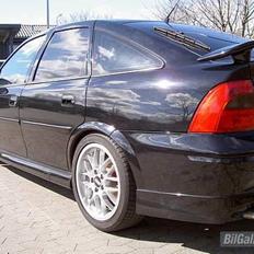 Opel vectra b 2.5 v6