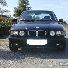 BMW 530i  3.5l xxx SOLGT xxx