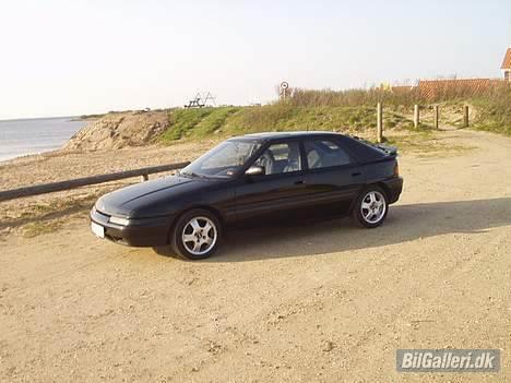 Mazda 323F gt (solgt) billede 10