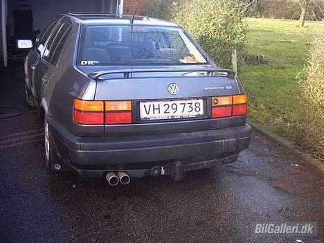 VW vento - med de gamle bag lygter trænger til at blive vasket  billede 3