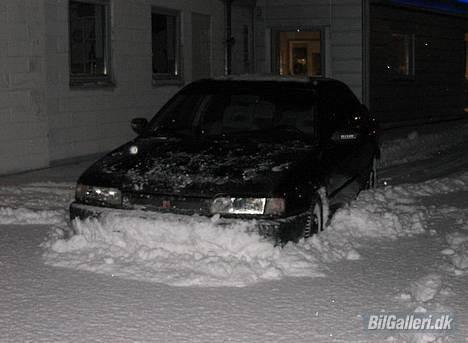 Nissan Primera2.0 Sri/GT (SOLGT) - næstved den 27/12-05 måtte den lige være sneplov... Kom bare ik længere :) billede 11