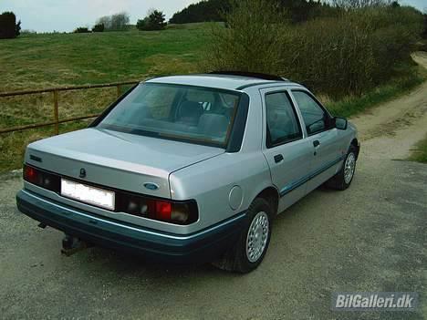 Ford Sierra 2,0i Azur "solgt" billede 4