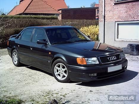 Audi 100 billede 4