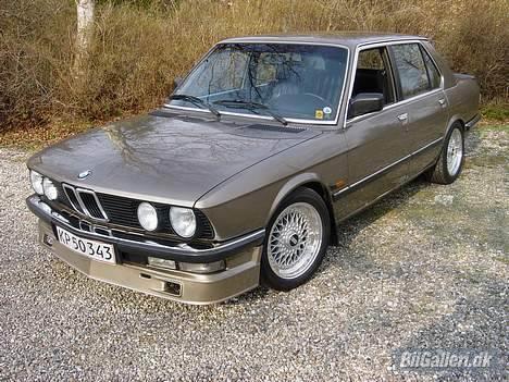 BMW 525i billede 1