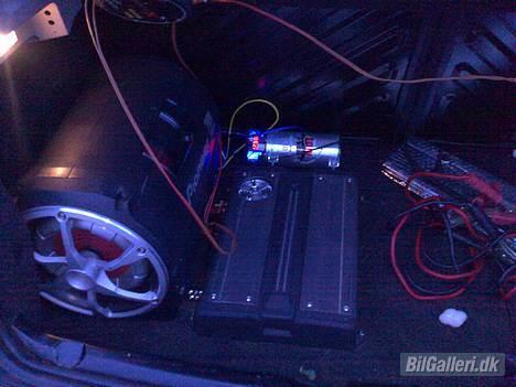 Peugeot 206 1.6 XS SOLGT - Ikke noget og prale med, men spiller okay billede 8