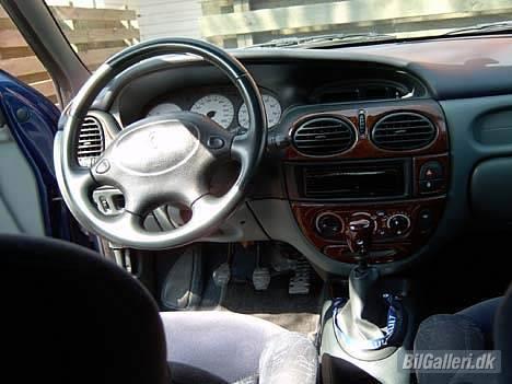 Renault Megane Williams - solgt - Standard hvide skiver i instrumentering... billede 8