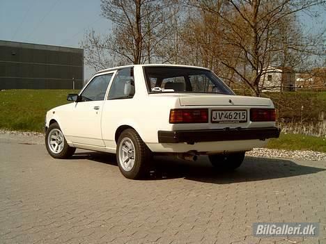 Toyota Corolla KE70 - og skråt bagfra... billede 9