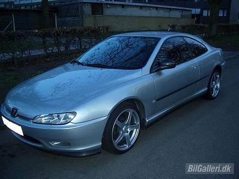 Peugeot 406 coupe billede 1