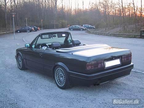 BMW 325i Cabriolet *SOLGT* billede 18