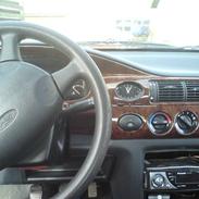 Ford escort  totalt skadet