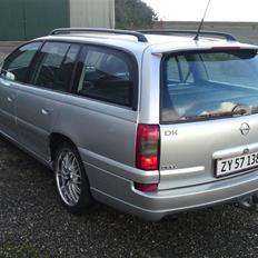 Opel Omega B 2.5 V6  ¤SOLGT¤