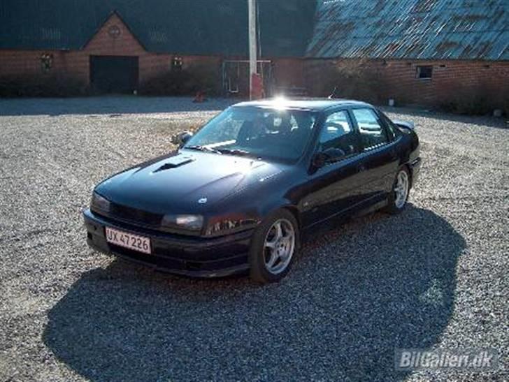 Opel VECTRA 2,0i CDX    SOLGT billede 4