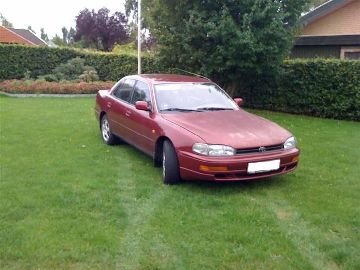 Toyota Camry 2,2 GL  - Fin af en første bil at være :D  billede 3