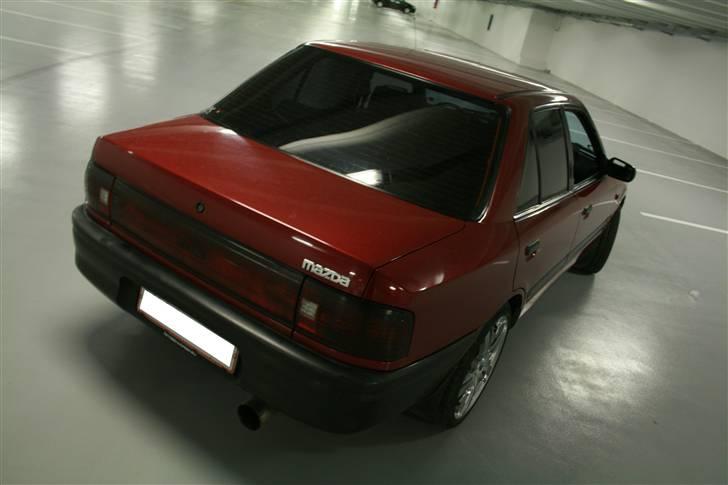 Mazda 323 billede 6