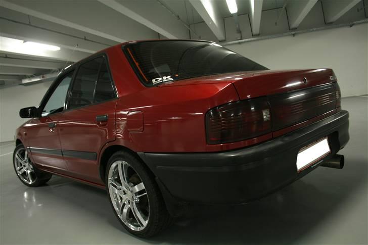 Mazda 323 billede 7