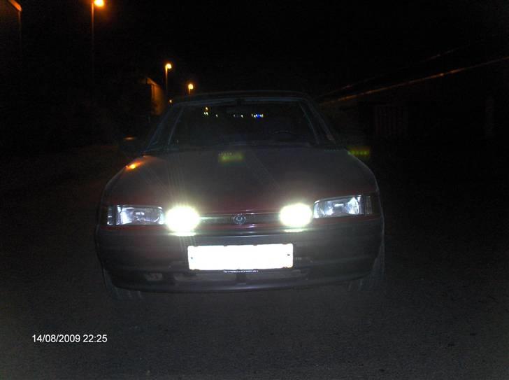 Mazda 323 billede 16