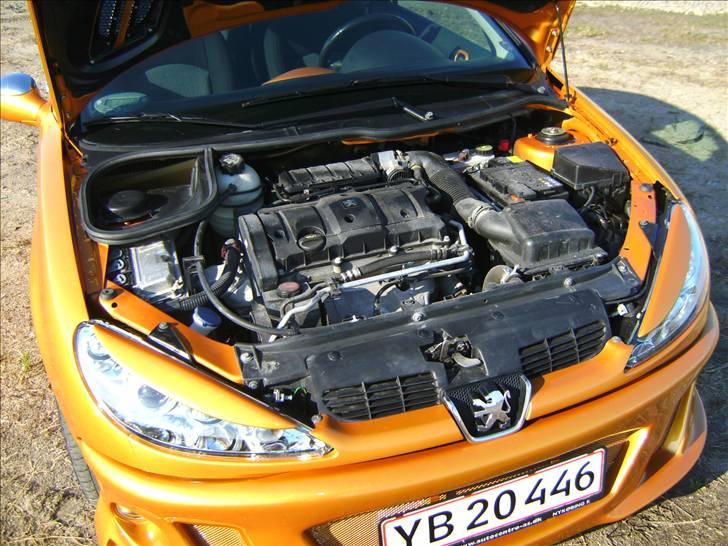 Peugeot 206cc - 100% standard 1600 16v 110hk peugeot motor billede 7
