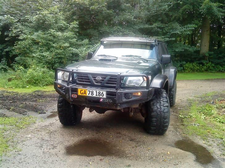 Nissan Patrol Y61 Artic Truck billede 3