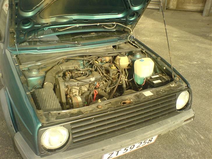 VW Golf 2 1.8 Solgt c",) billede 13