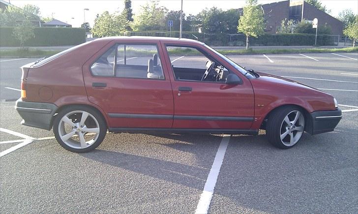 Renault 19 1.8 - Højre side billede 2