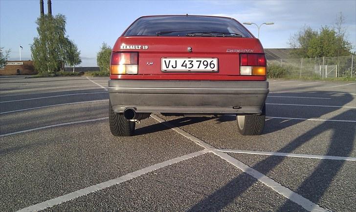 Renault 19 1.8 - Bagfra billede 4