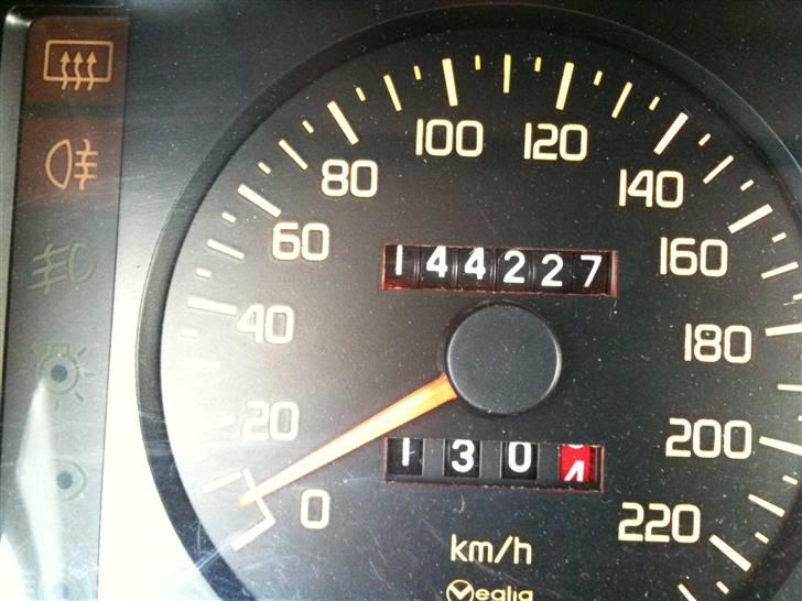 Renault 19 1.8 - Læg mærke til at bilen kun har gået 144 tusind billede 13