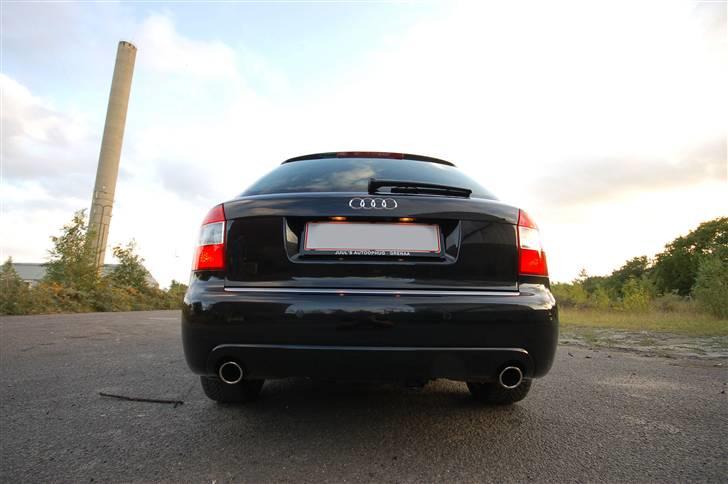 Audi S4 V8 4.2 Quattro *SOLGT* - Den kan blive helt spids i toppen.. vildere ! billede 11