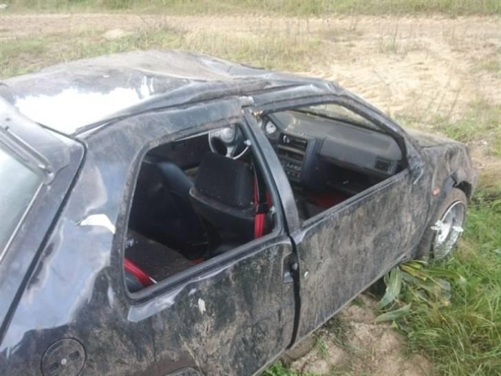 Peugeot 106 1.7 xsi (Totalskadet) billede 19