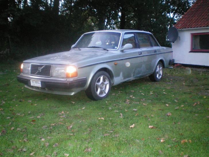 Volvo 240 (byttet) billede 2