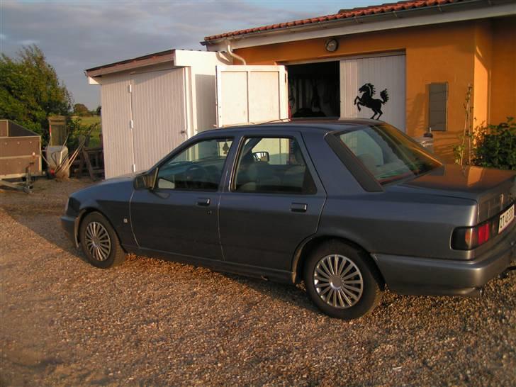 Ford sierra 2,0 DOHC solgt billede 6