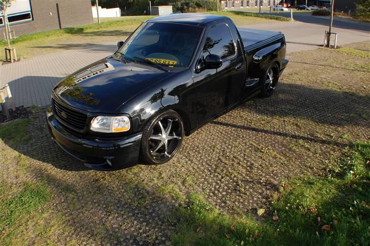 Ford f150 svt lightning billede 13