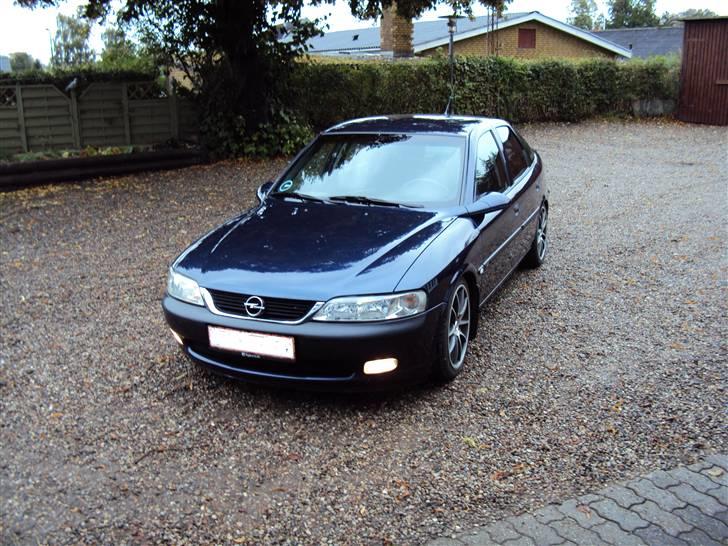Opel vectra b 2,0 16v elegance billede 2