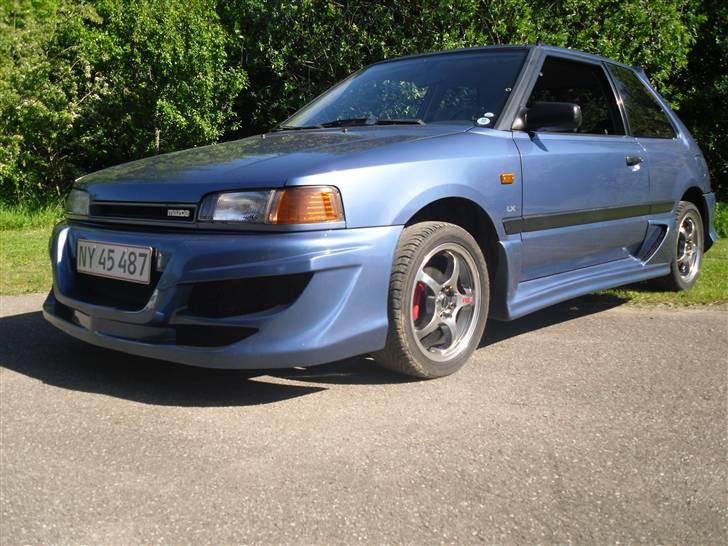Mazda 323 bg billede 1