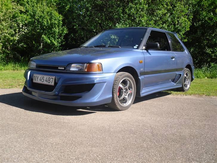 Mazda 323 bg billede 3