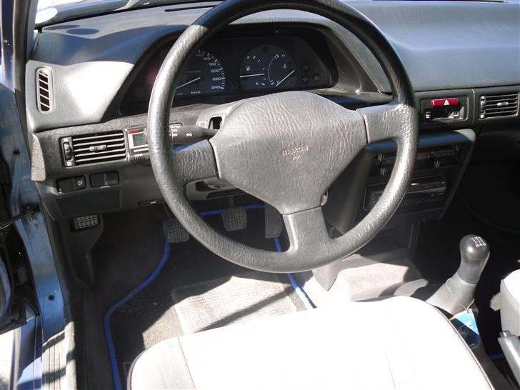 Mazda 323 bg billede 8