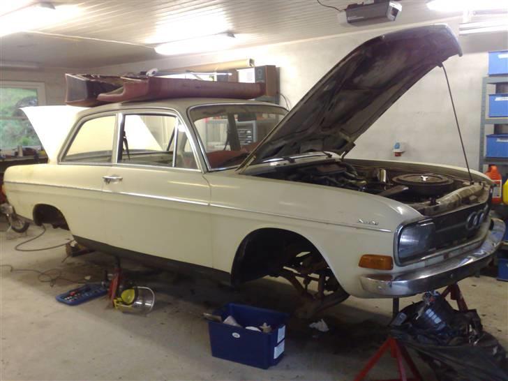 Audi 60 solgt billede 1