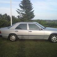 Mercedes Benz 124 300D RIP