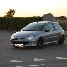 Peugeot 206 1,6 16V