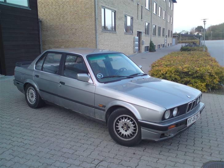 BMW 318i E30 BYTTET billede 5