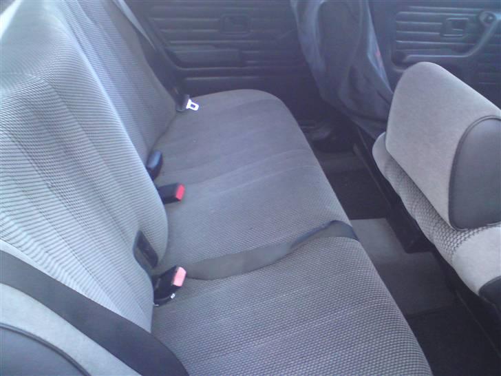 BMW 318i E30 BYTTET billede 7