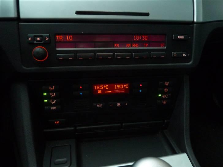 BMW E39 528i SOLGT billede 17